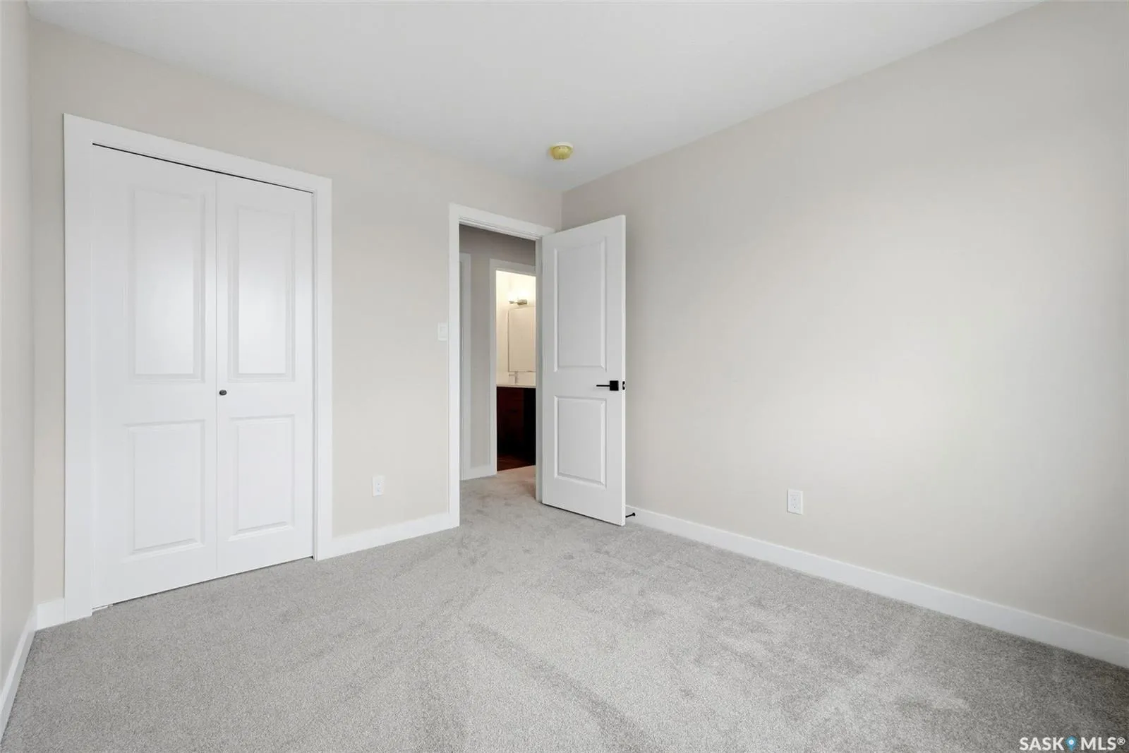 3240 Favel DRIVE