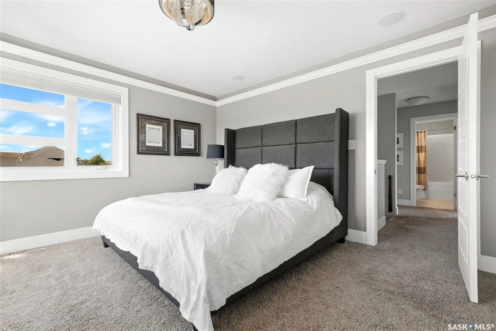 3802 Goldfinch WAY