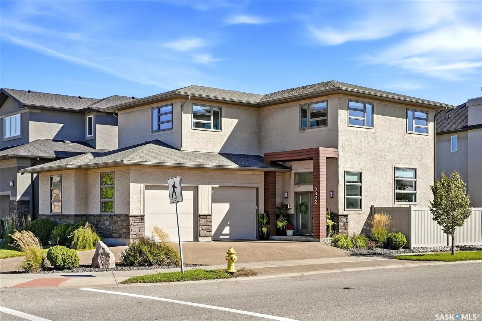 3802 Goldfinch WAY