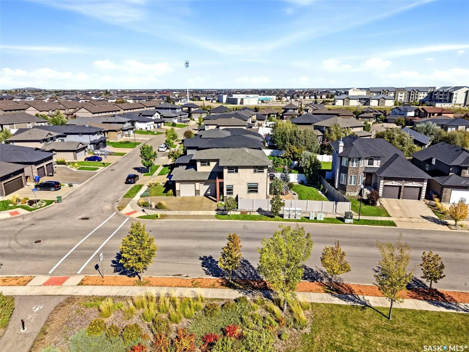 3802 Goldfinch WAY