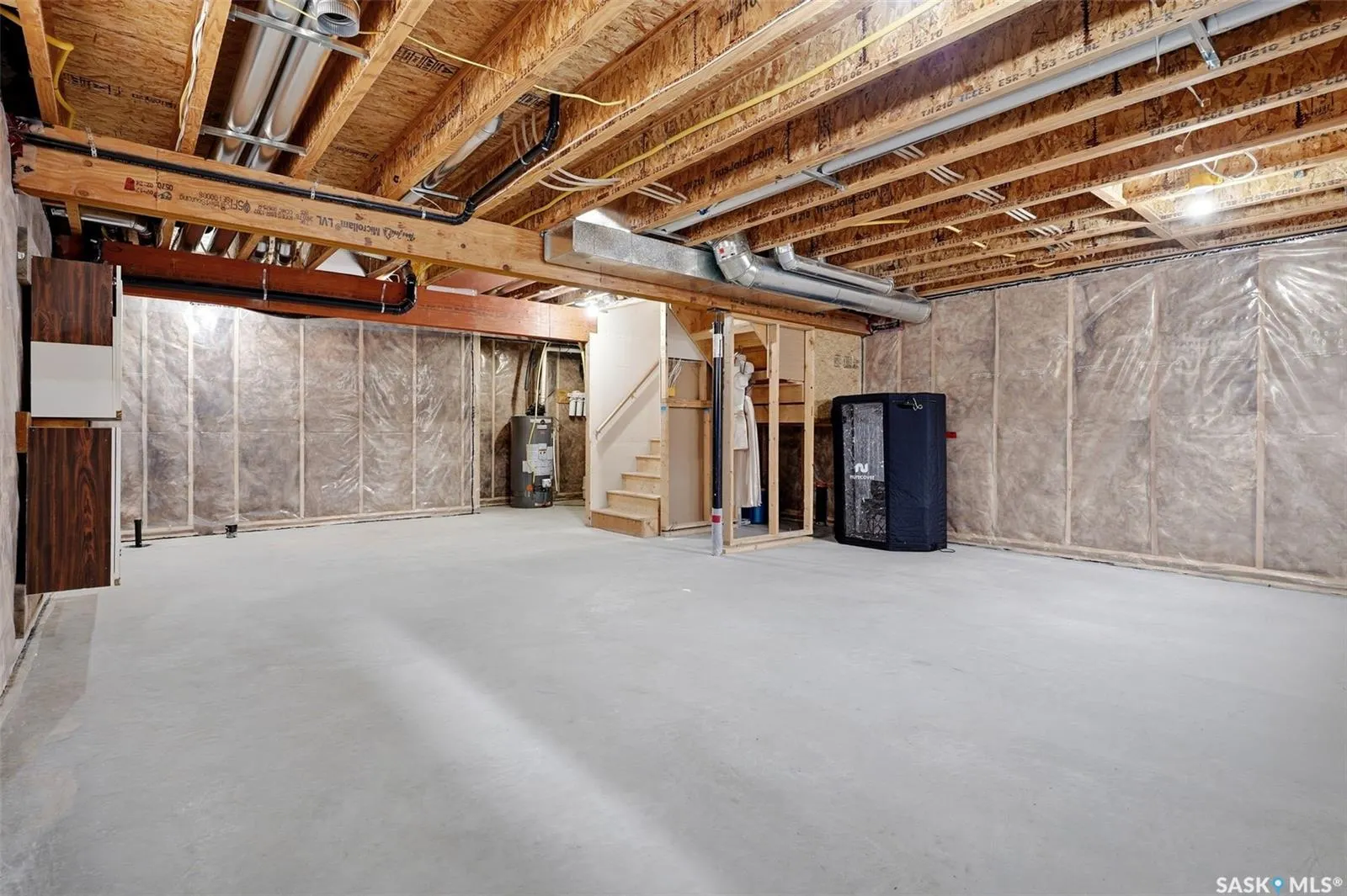8933 Kestral DRIVE