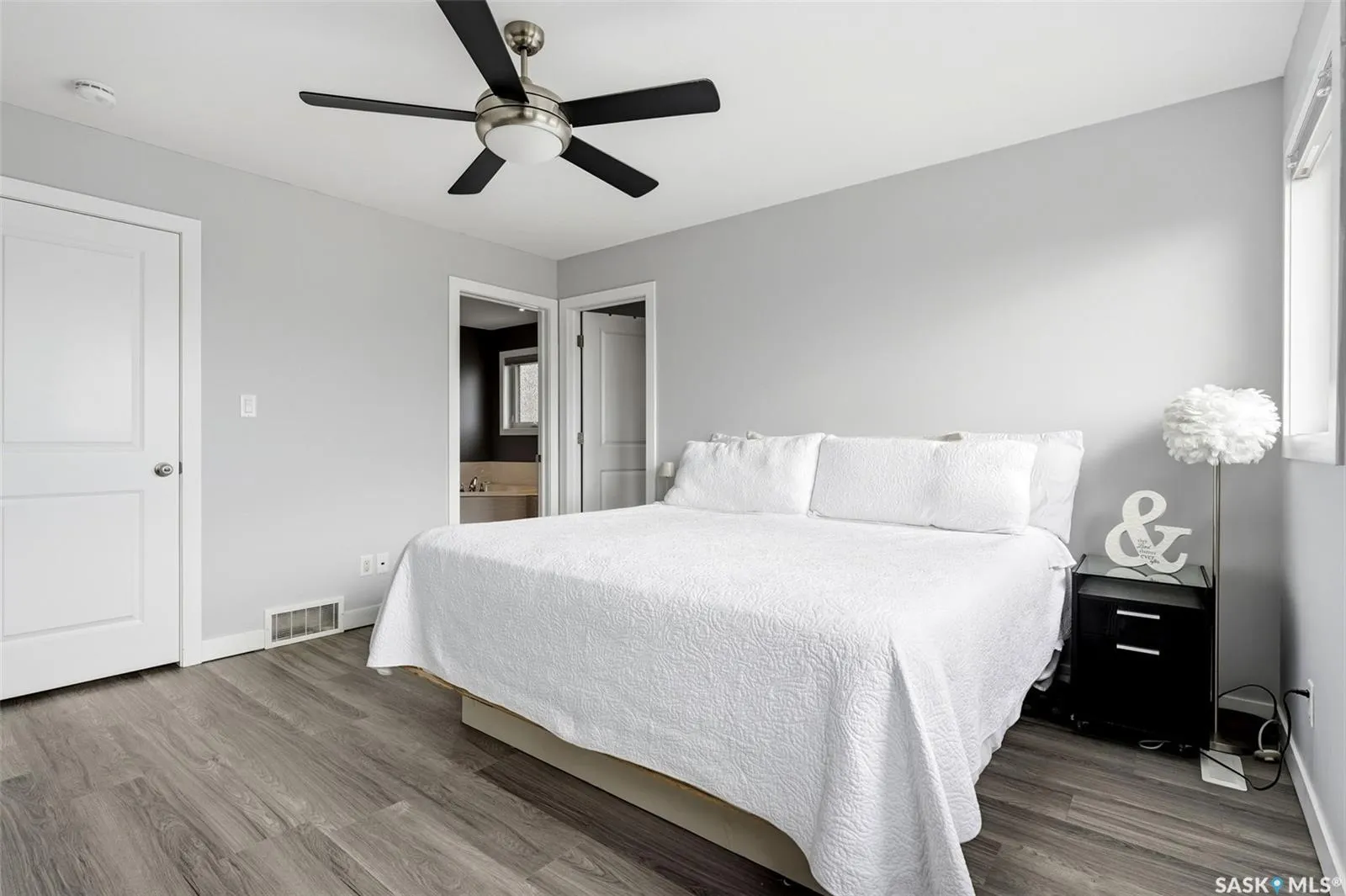 8933 Kestral DRIVE