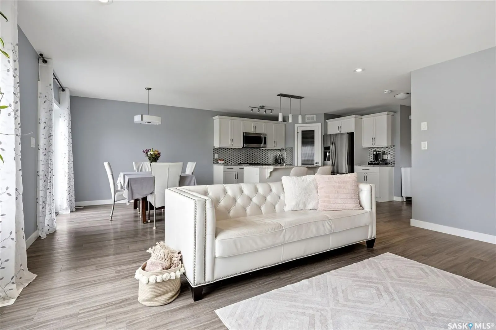 8933 Kestral DRIVE