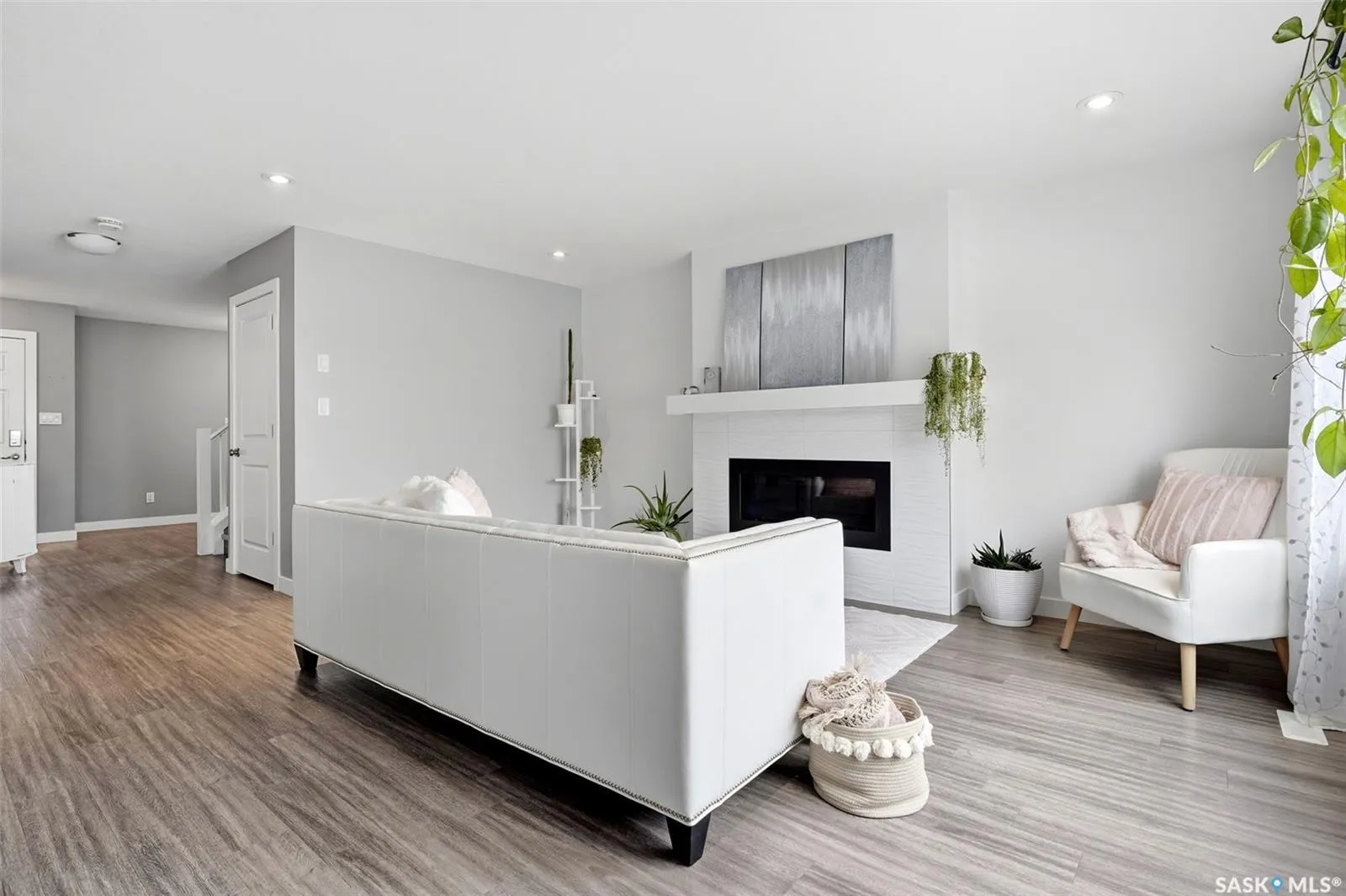 8933 Kestral DRIVE