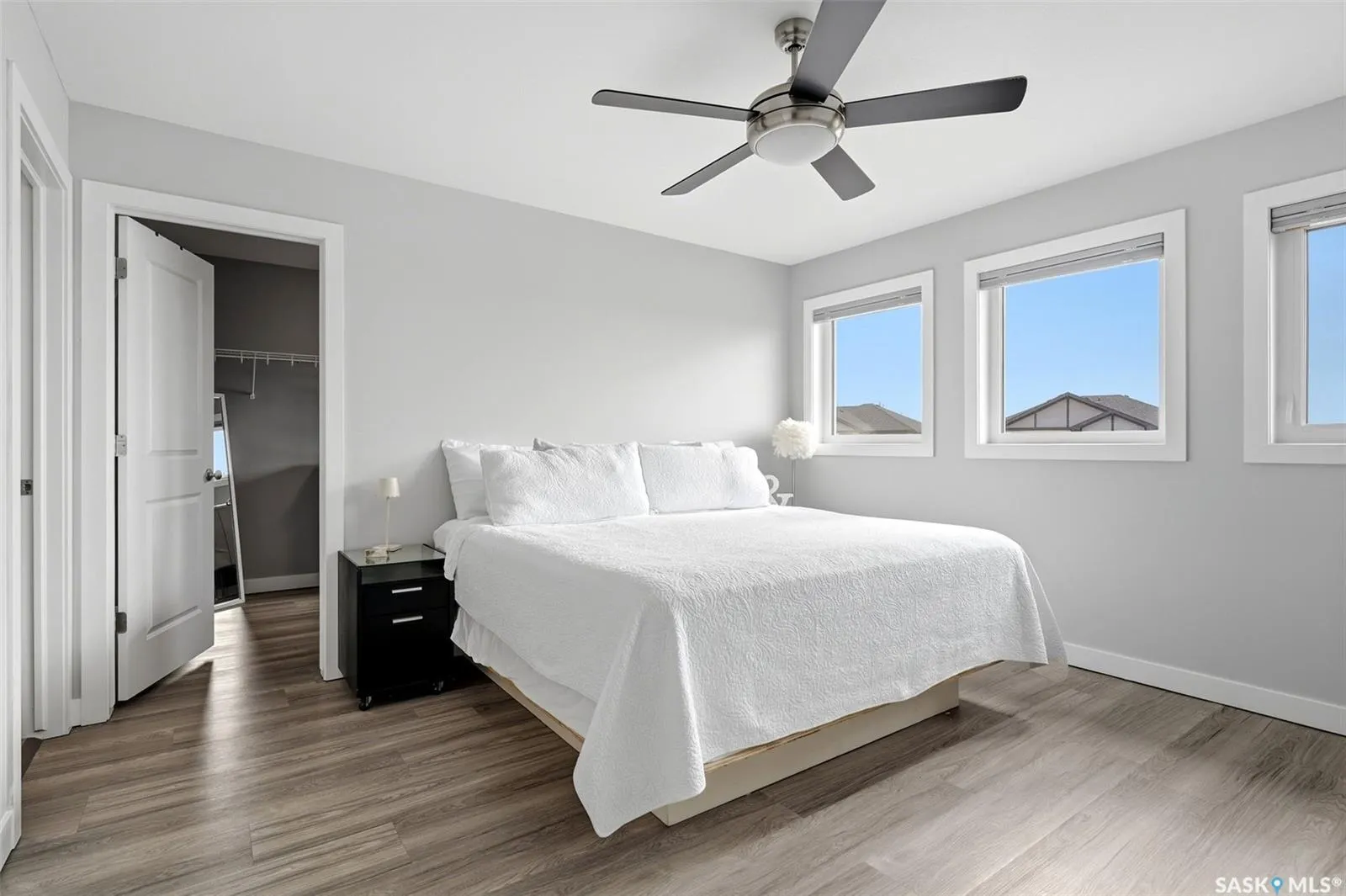 8933 Kestral DRIVE