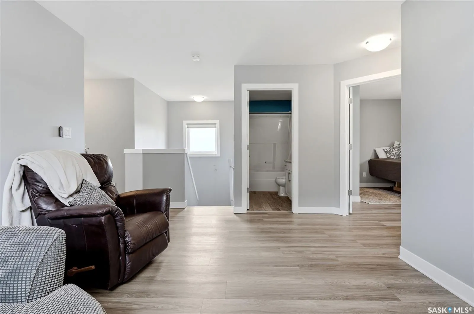 8933 Kestral DRIVE