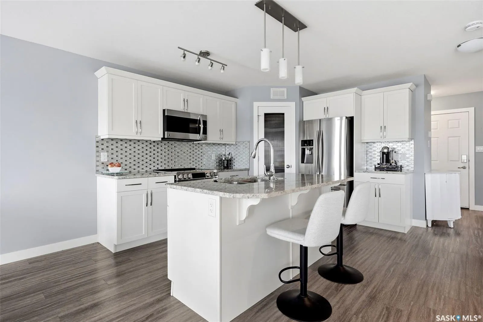 8933 Kestral DRIVE