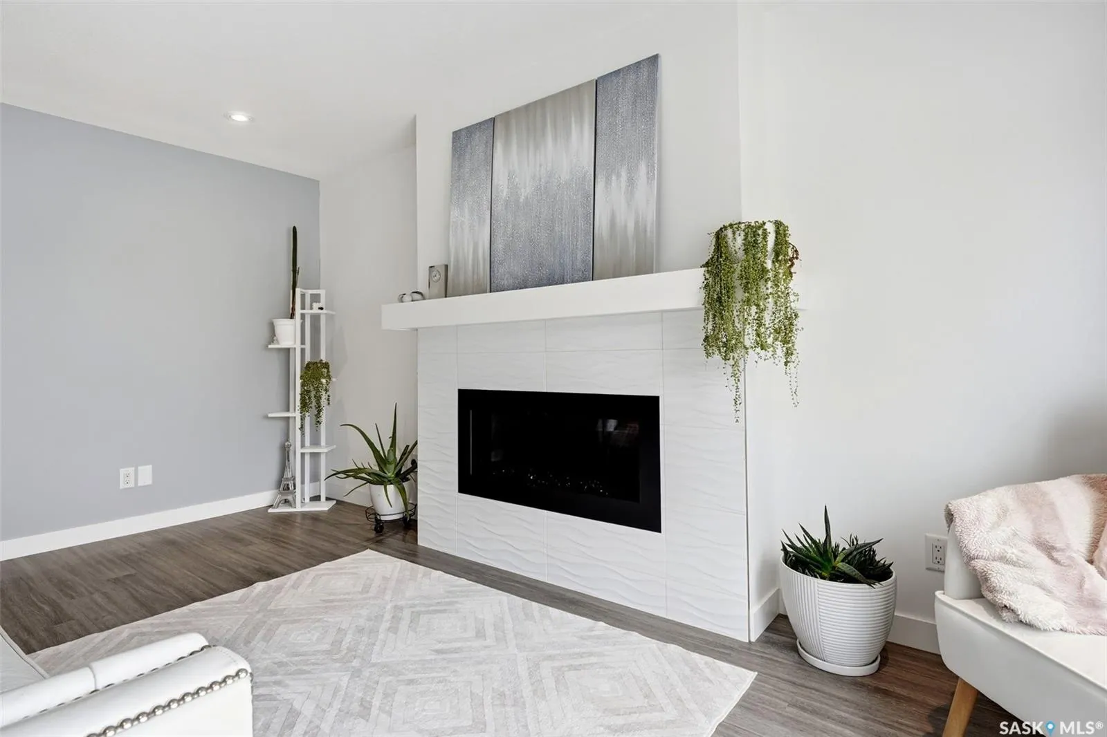 8933 Kestral DRIVE