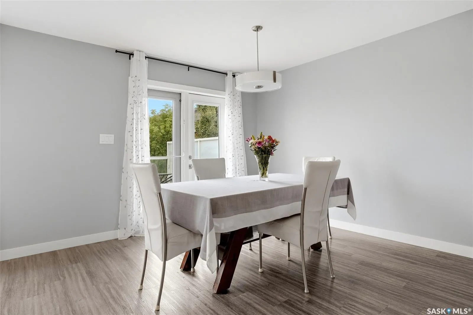 8933 Kestral DRIVE