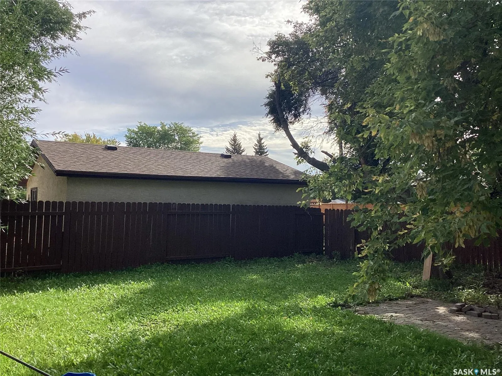 19 Newstead AVENUE