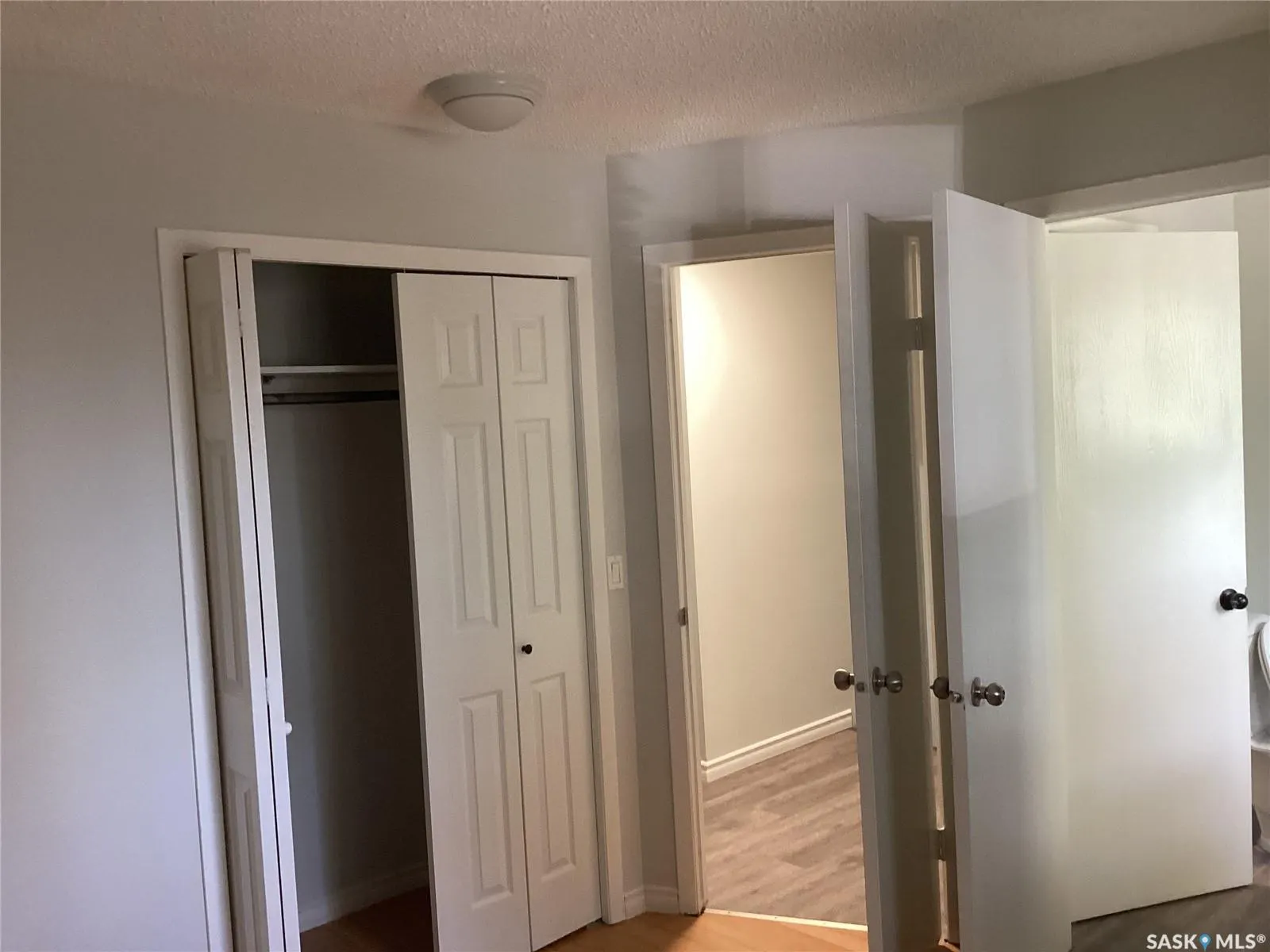 19 Newstead AVENUE