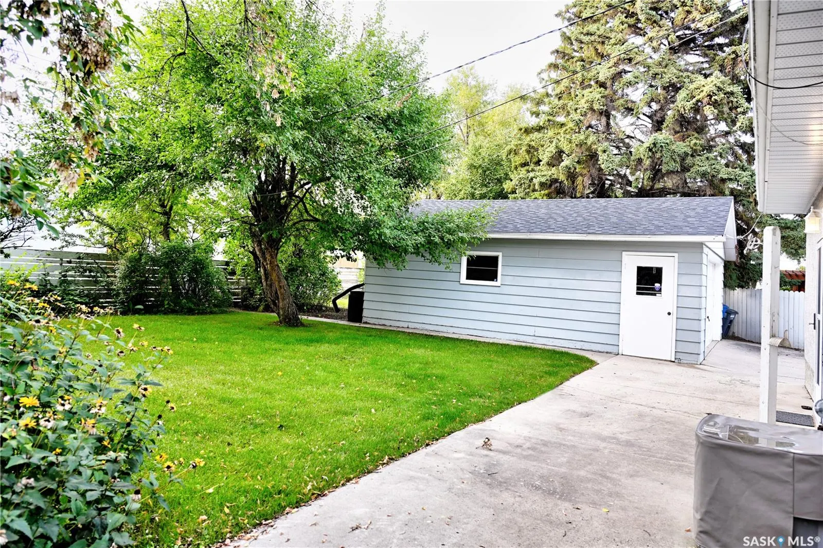 321 Winnipeg AVENUE N