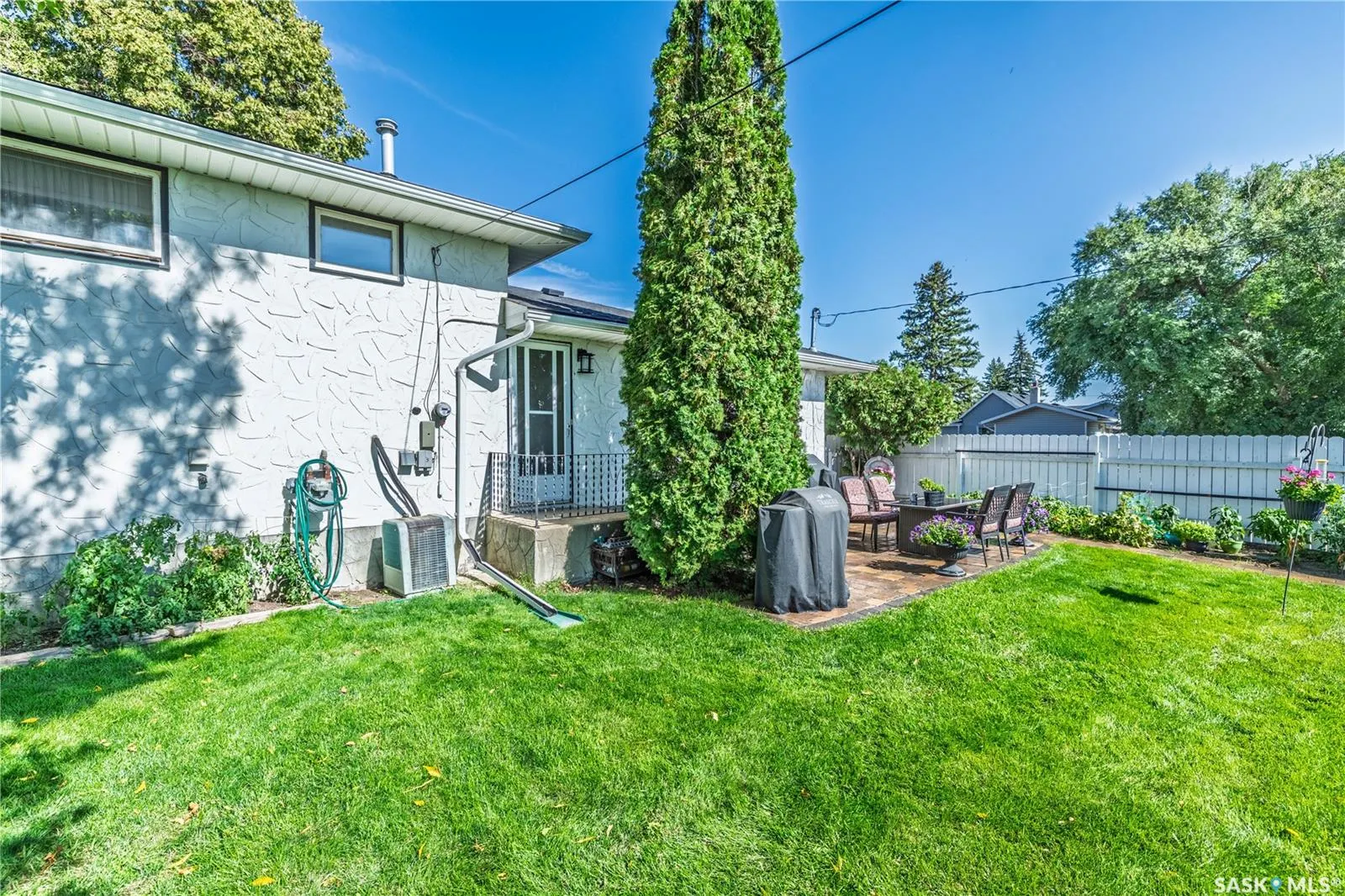 1403 Hochelaga STREET W
