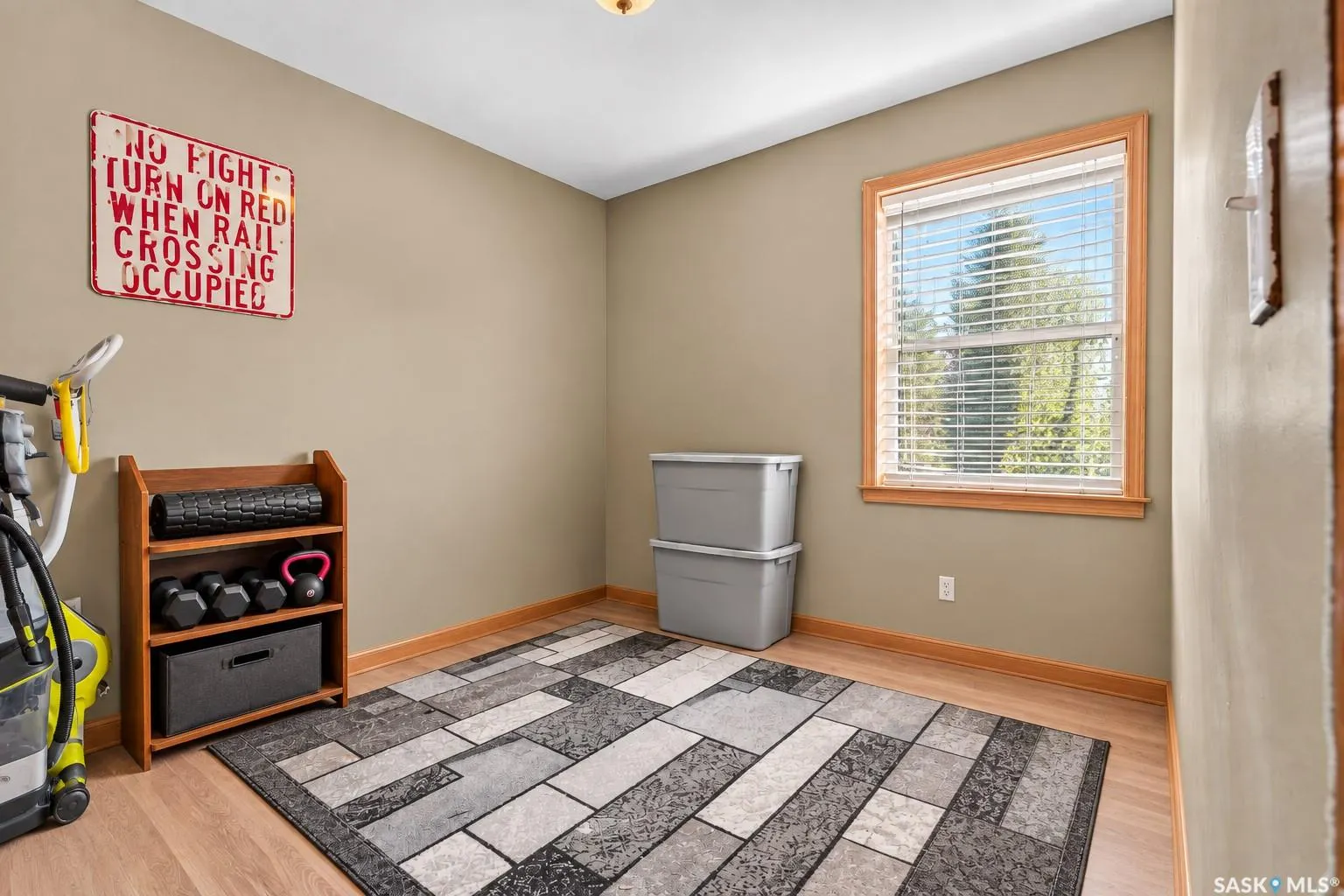 1295 9th AVENUE NE #J5