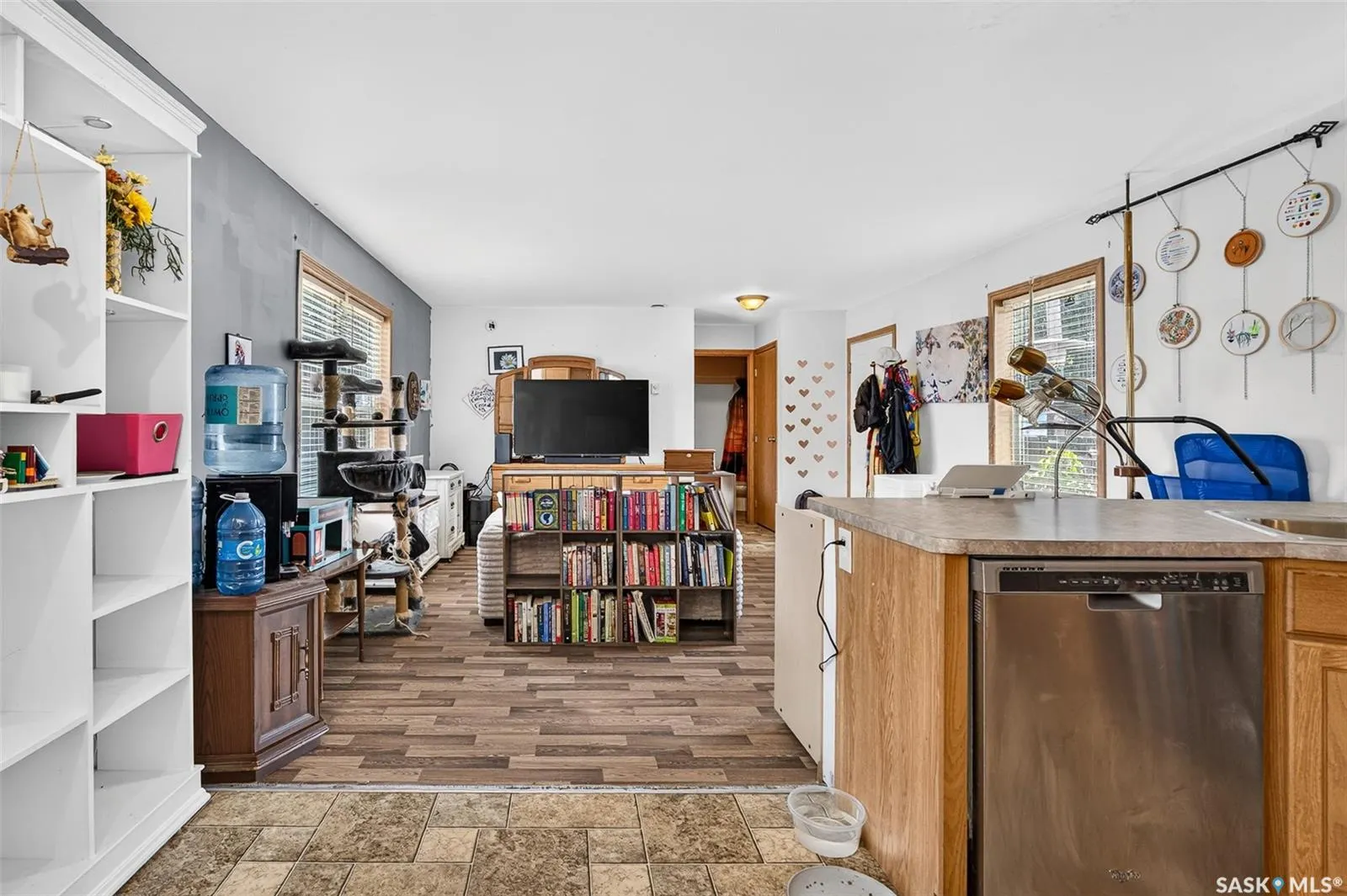 1295 9th AVENUE NE #J5
