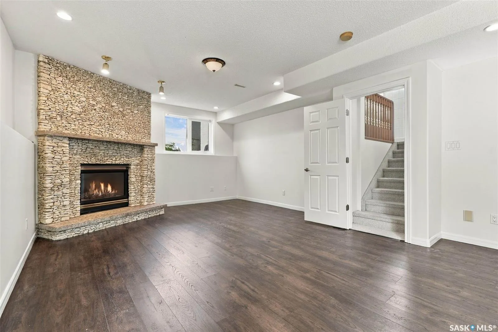 110 Braeshire LANE