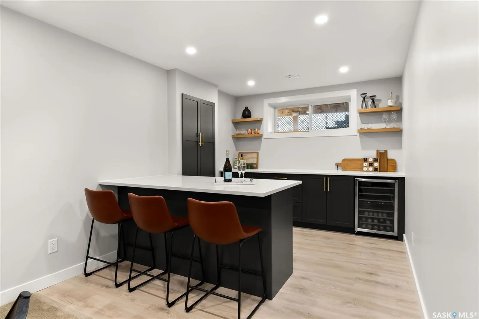 3644 Gee CRESCENT