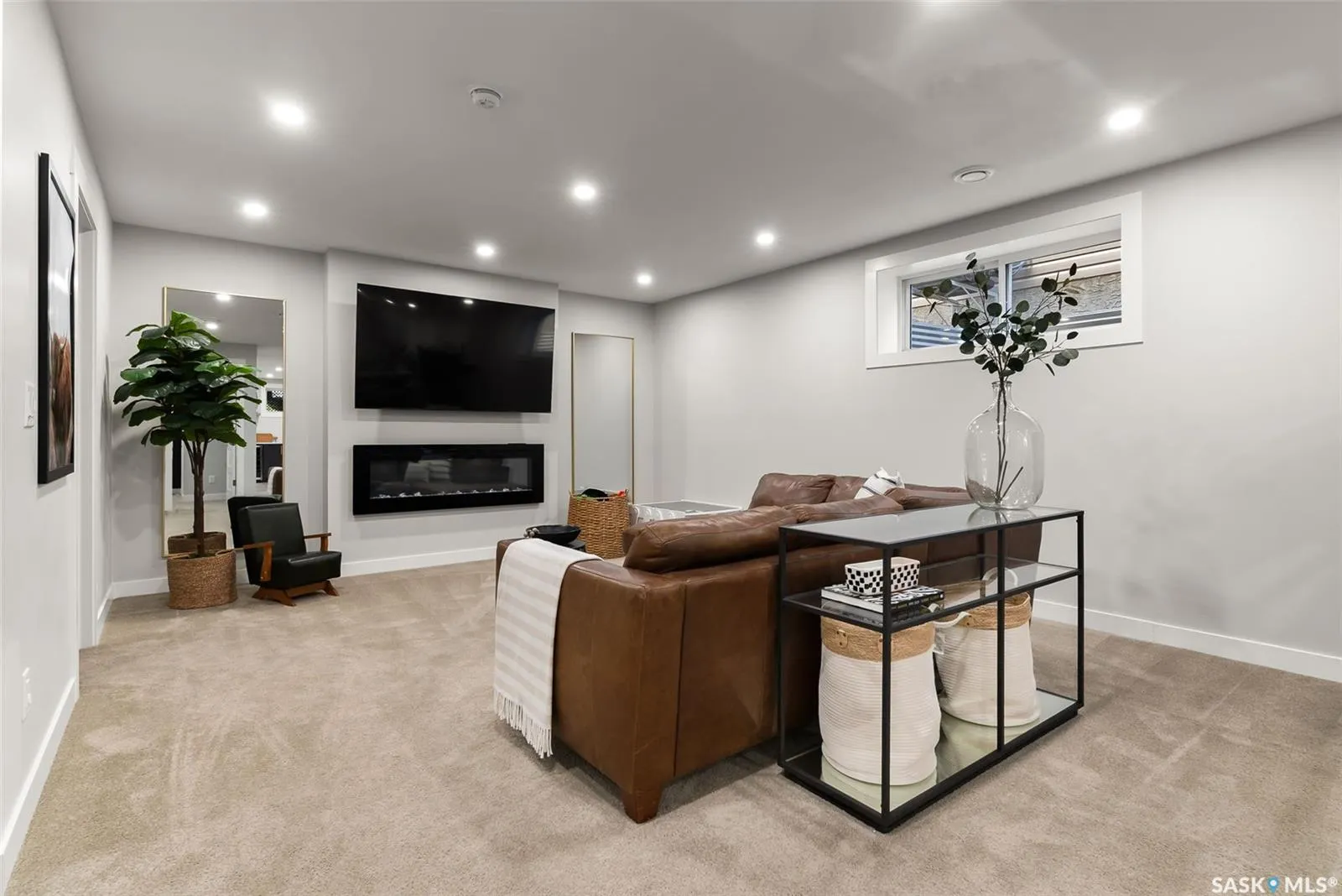 3644 Gee CRESCENT