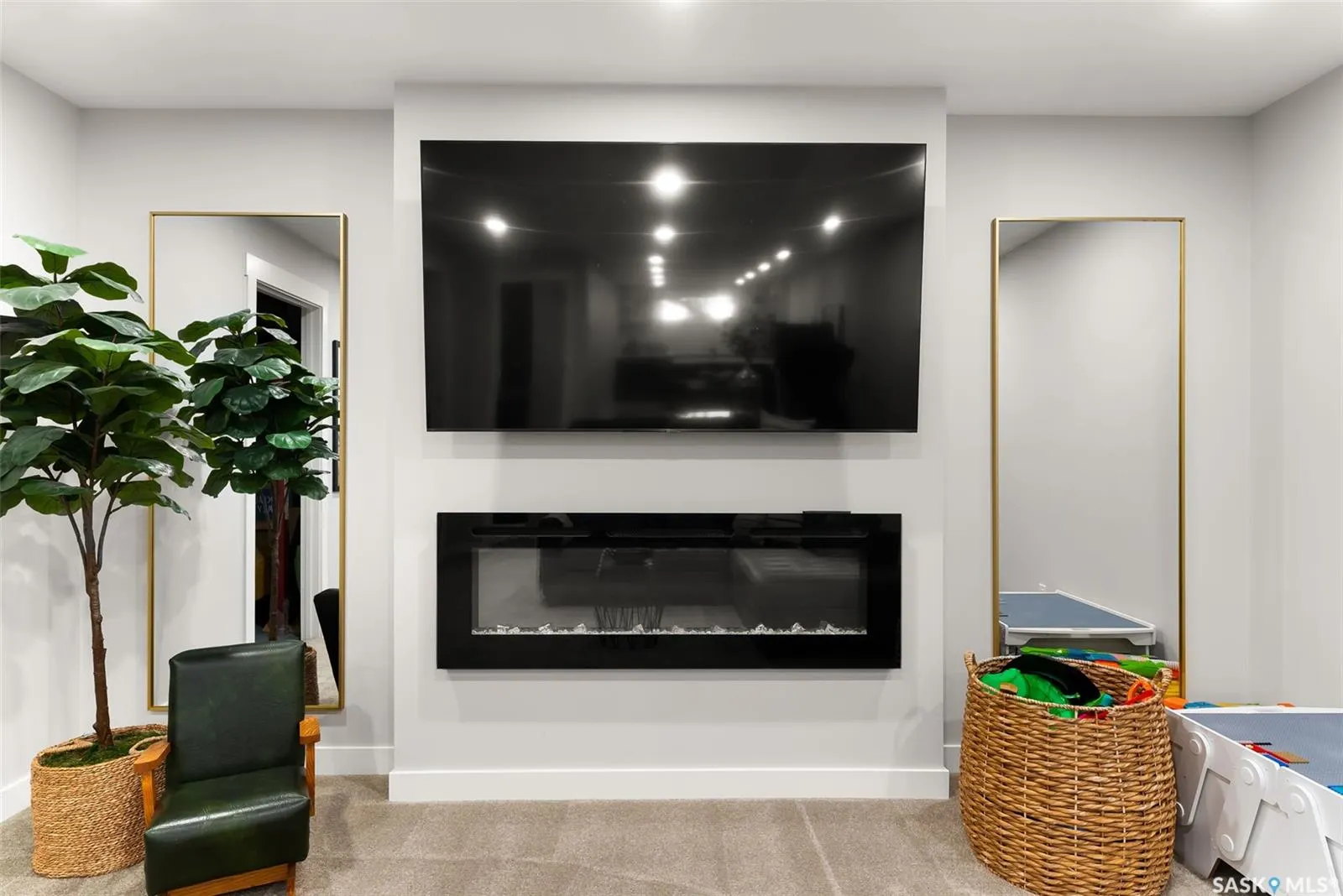 3644 Gee CRESCENT