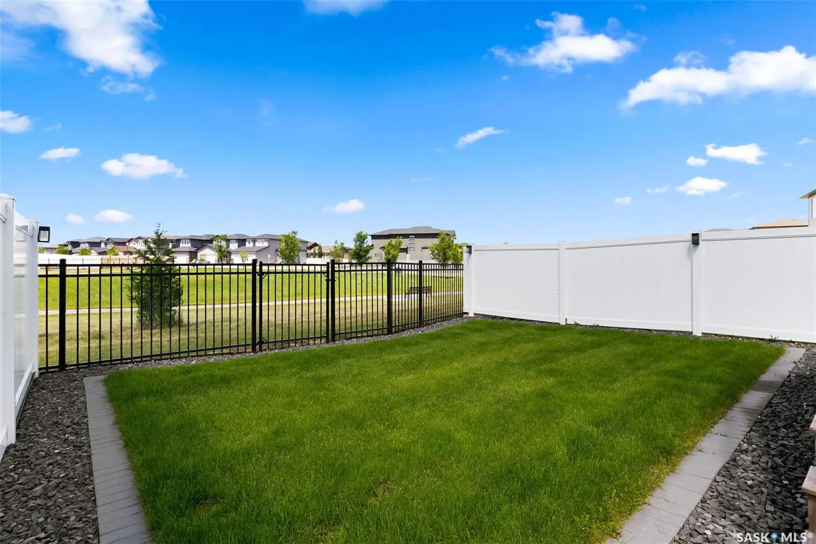 3644 Gee CRESCENT