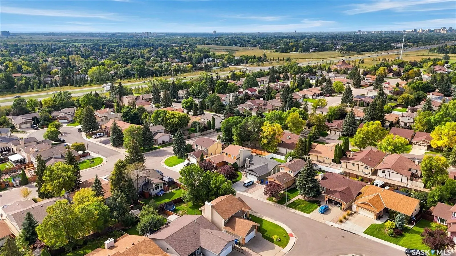 3074 Reves ROAD