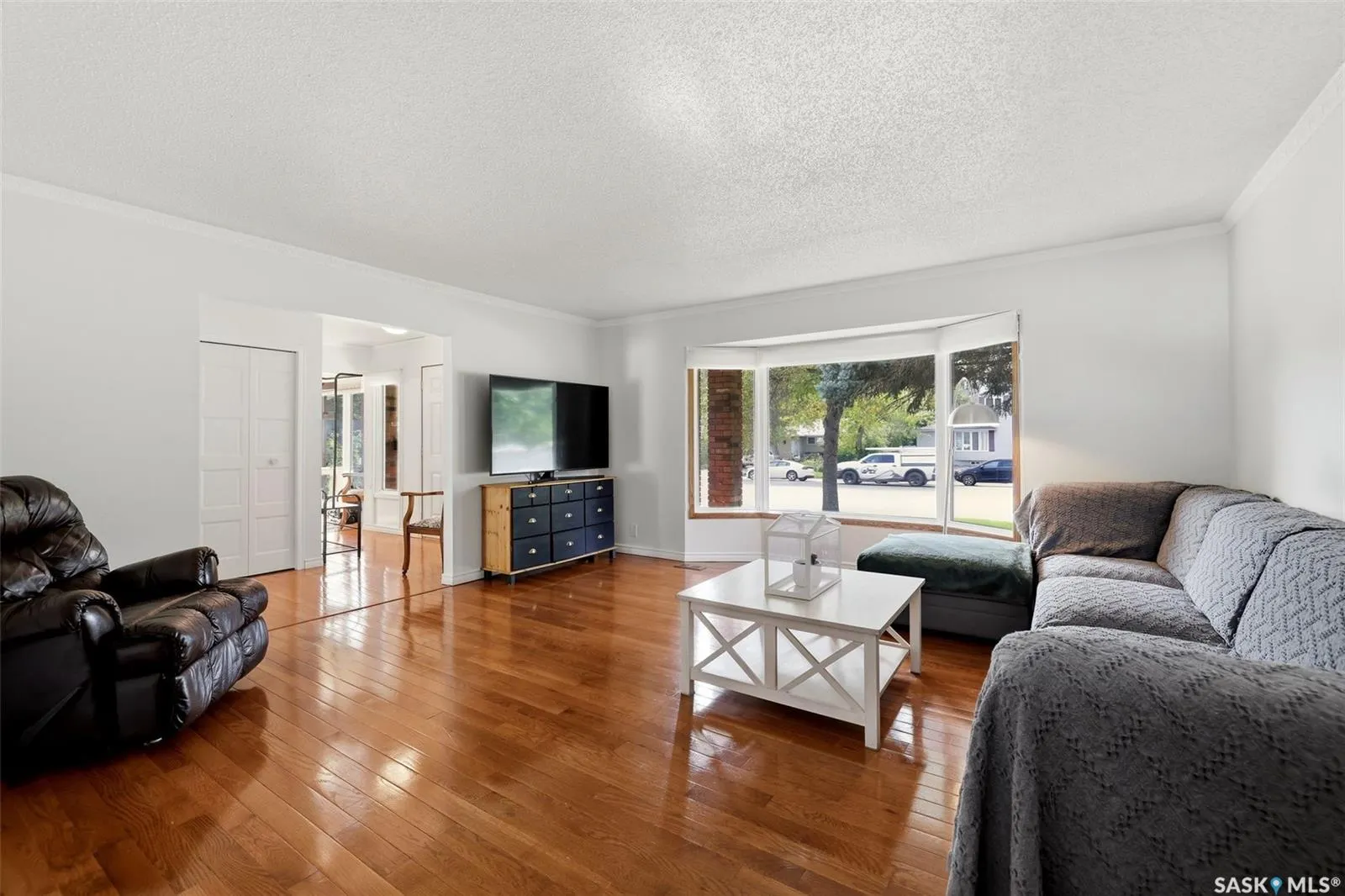 6218 Sherwood DRIVE