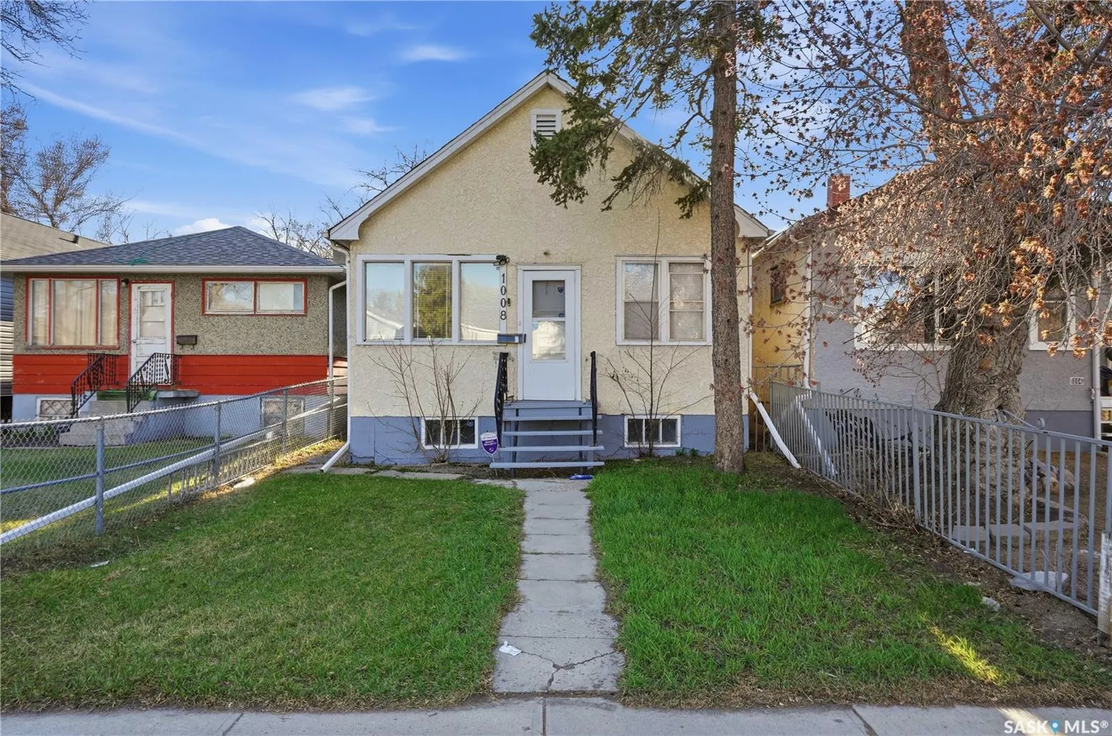 1008 Retallack STREET