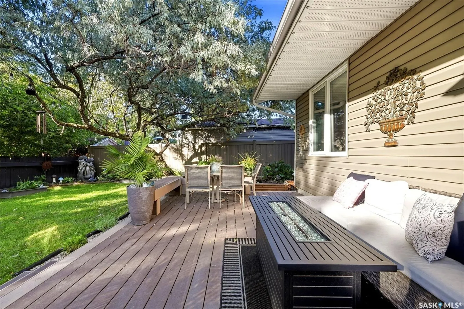 78 GREEN MEADOW ROAD