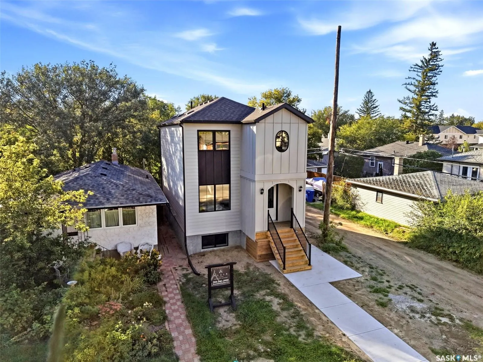 1324 Empress STREET
