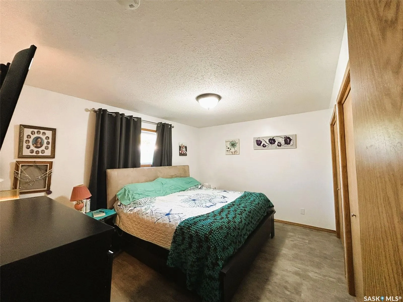 206 2nd STREET W