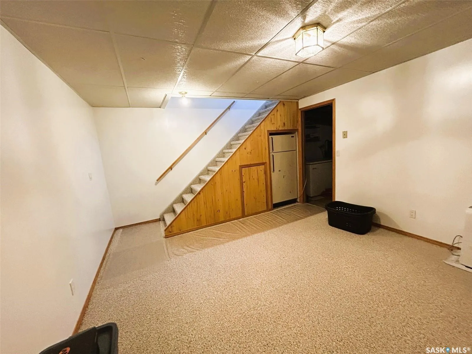 206 2nd STREET W