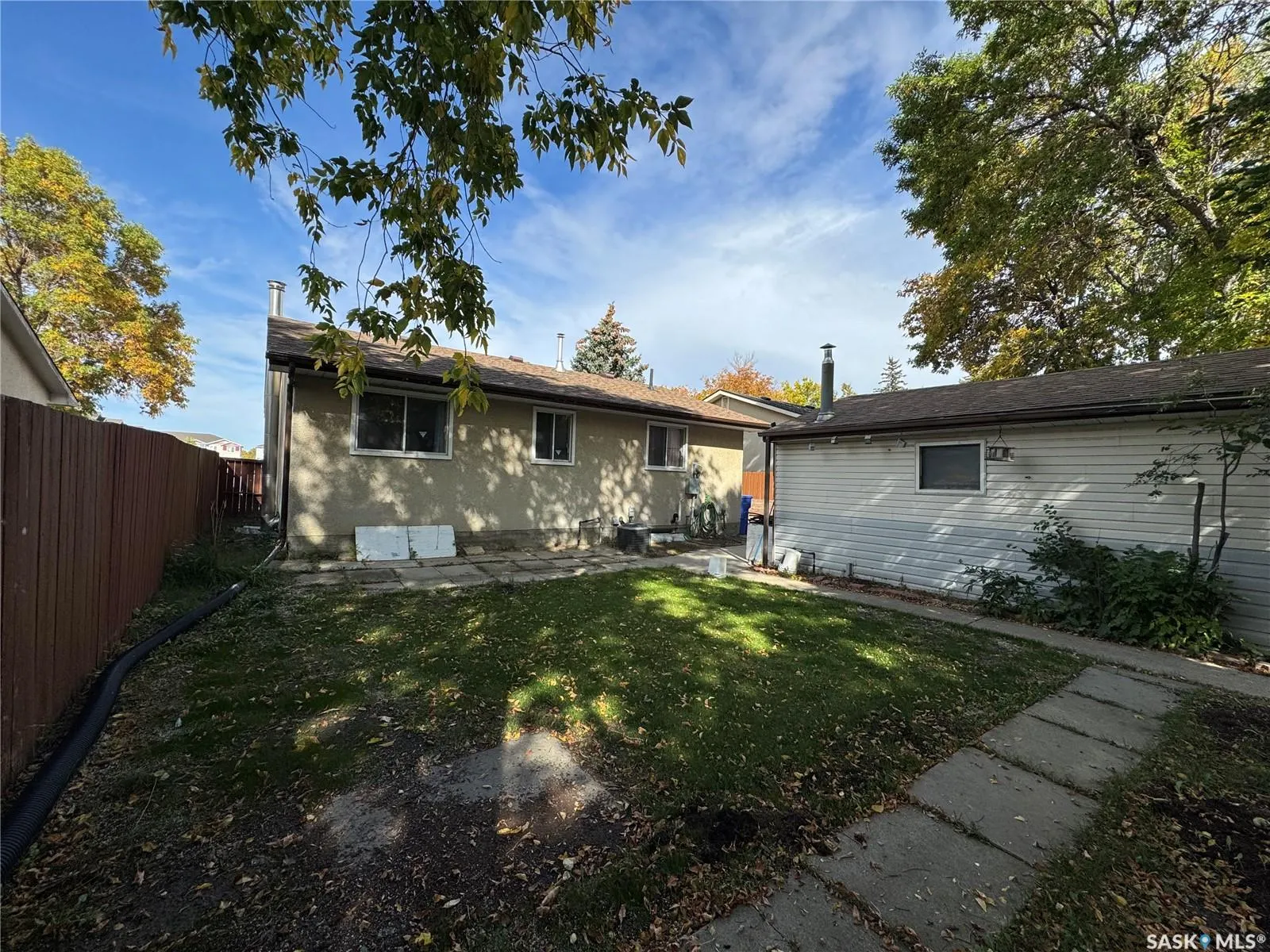 1909 7th AVENUE E