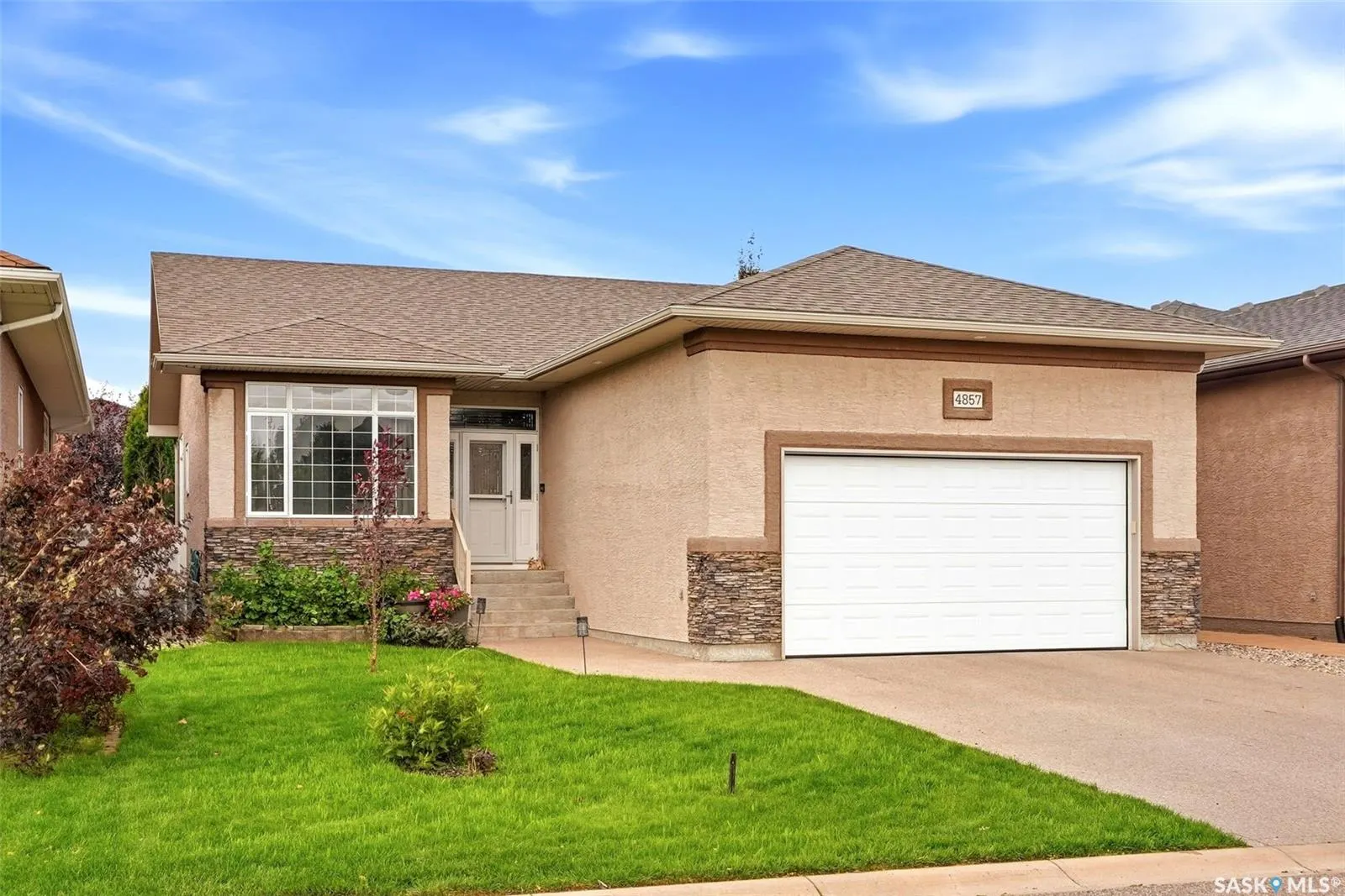 4857 McCombie CRESCENT