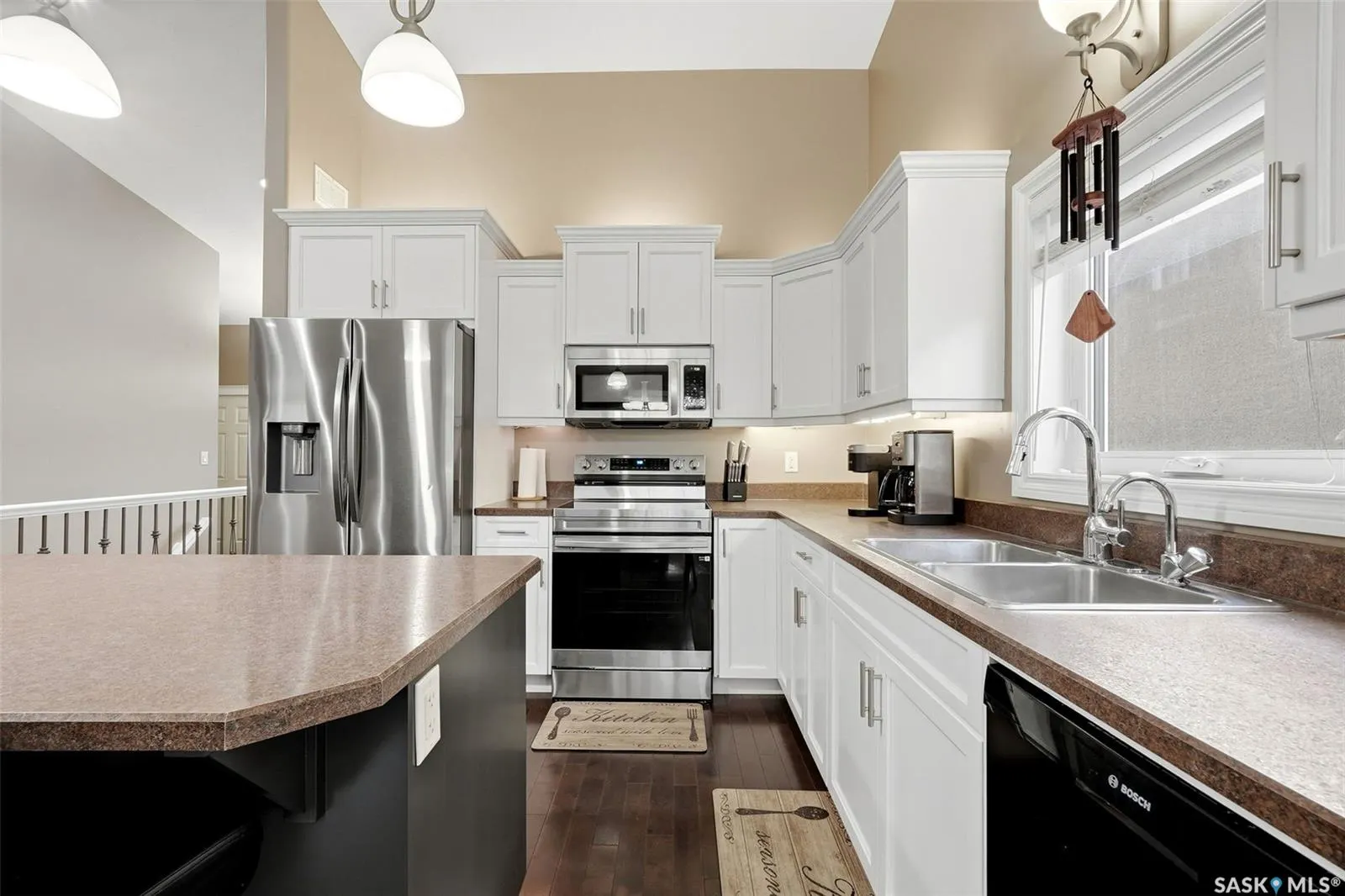 4857 McCombie CRESCENT