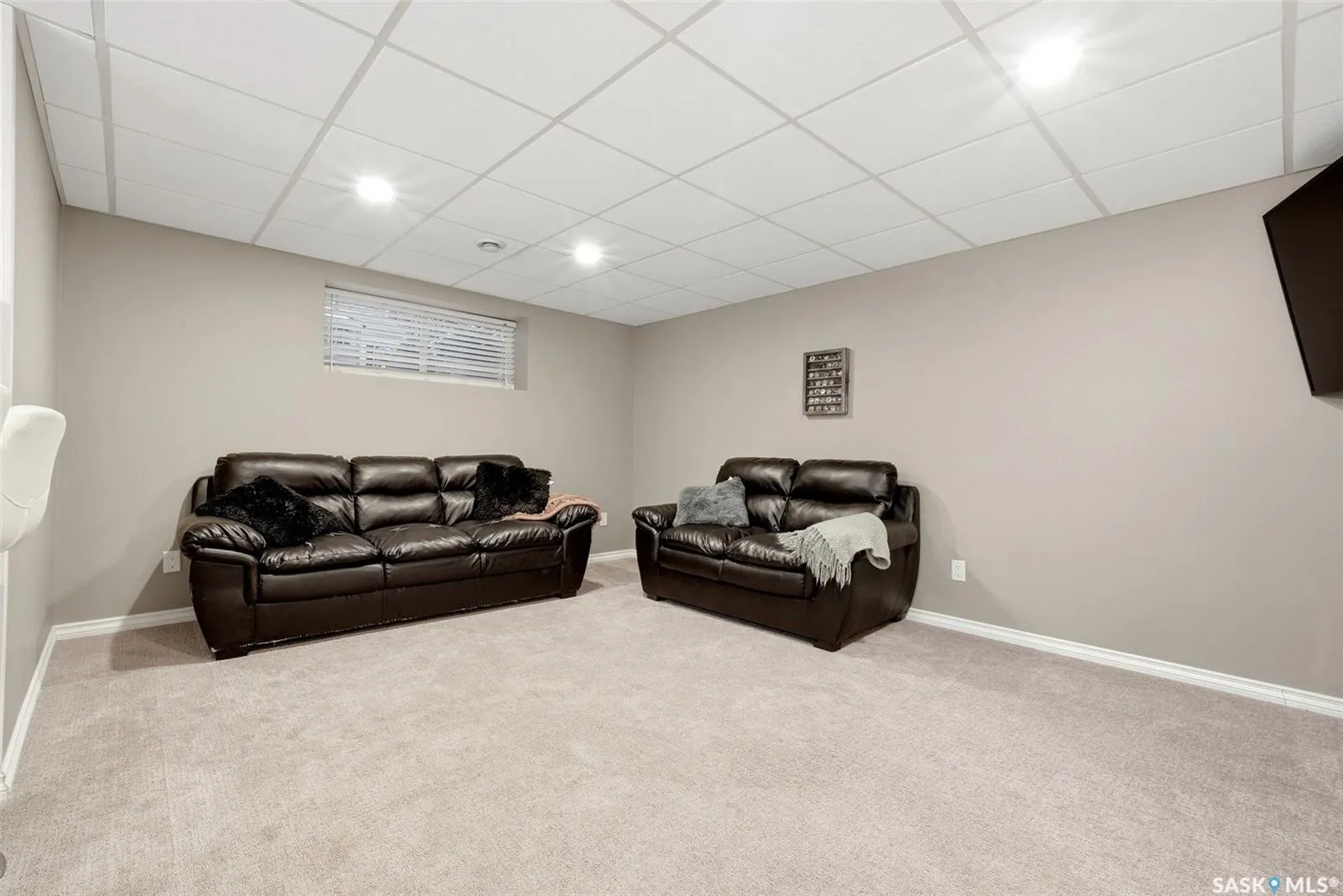 4857 McCombie CRESCENT