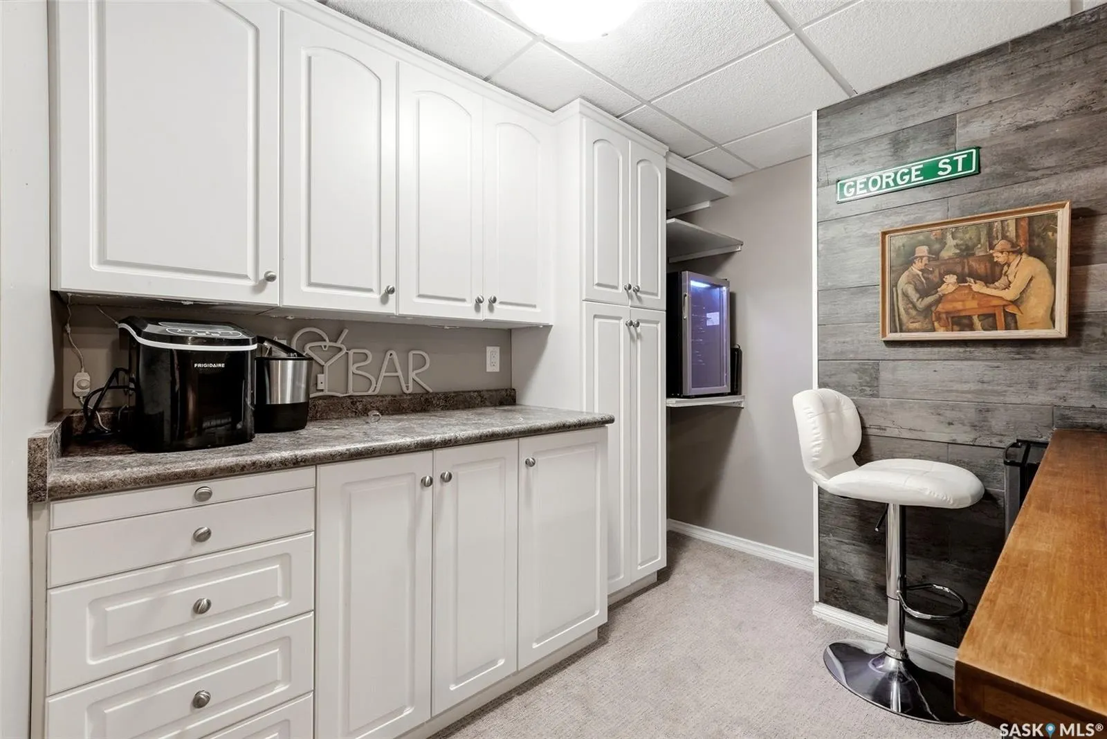 4857 McCombie CRESCENT