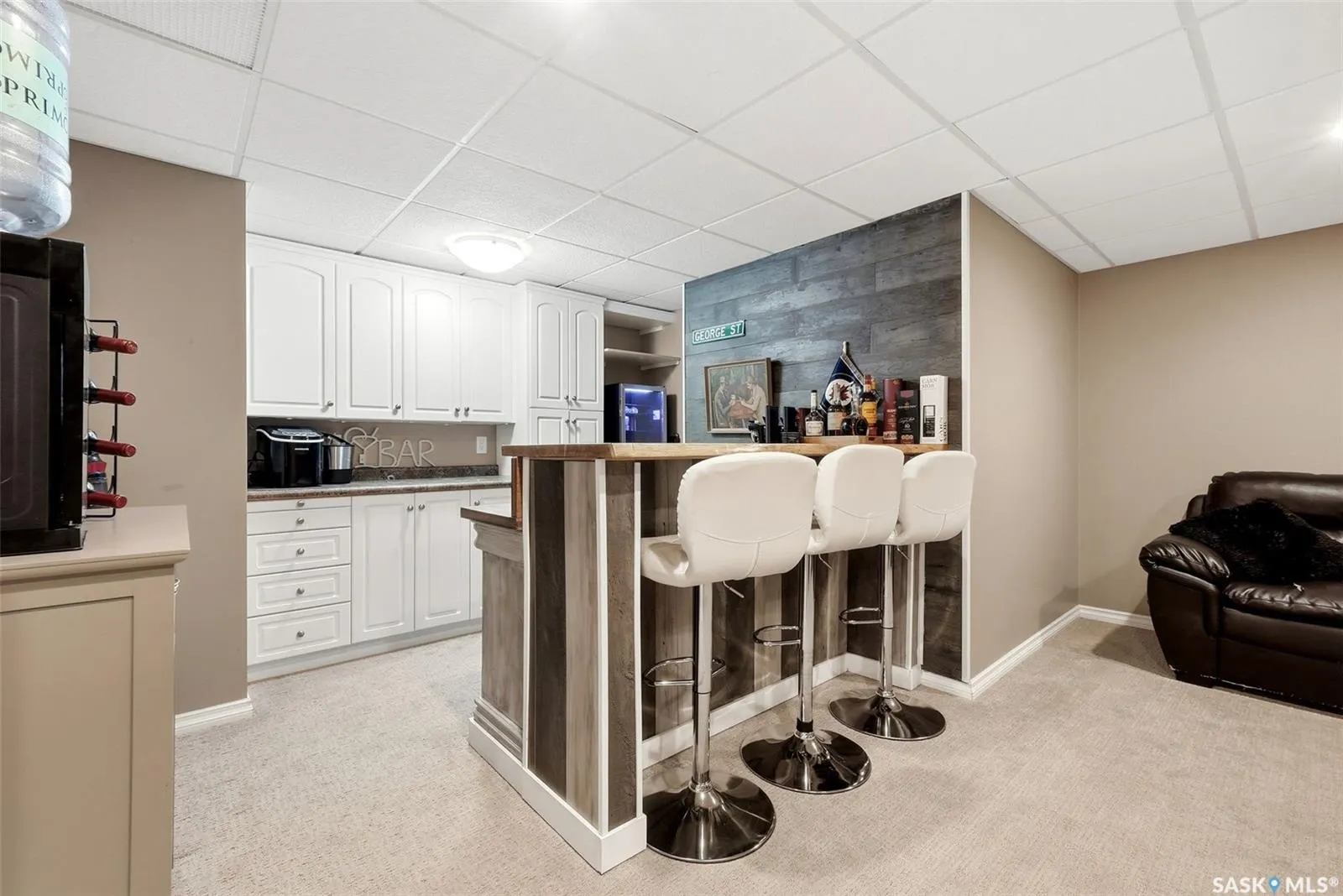 4857 McCombie CRESCENT