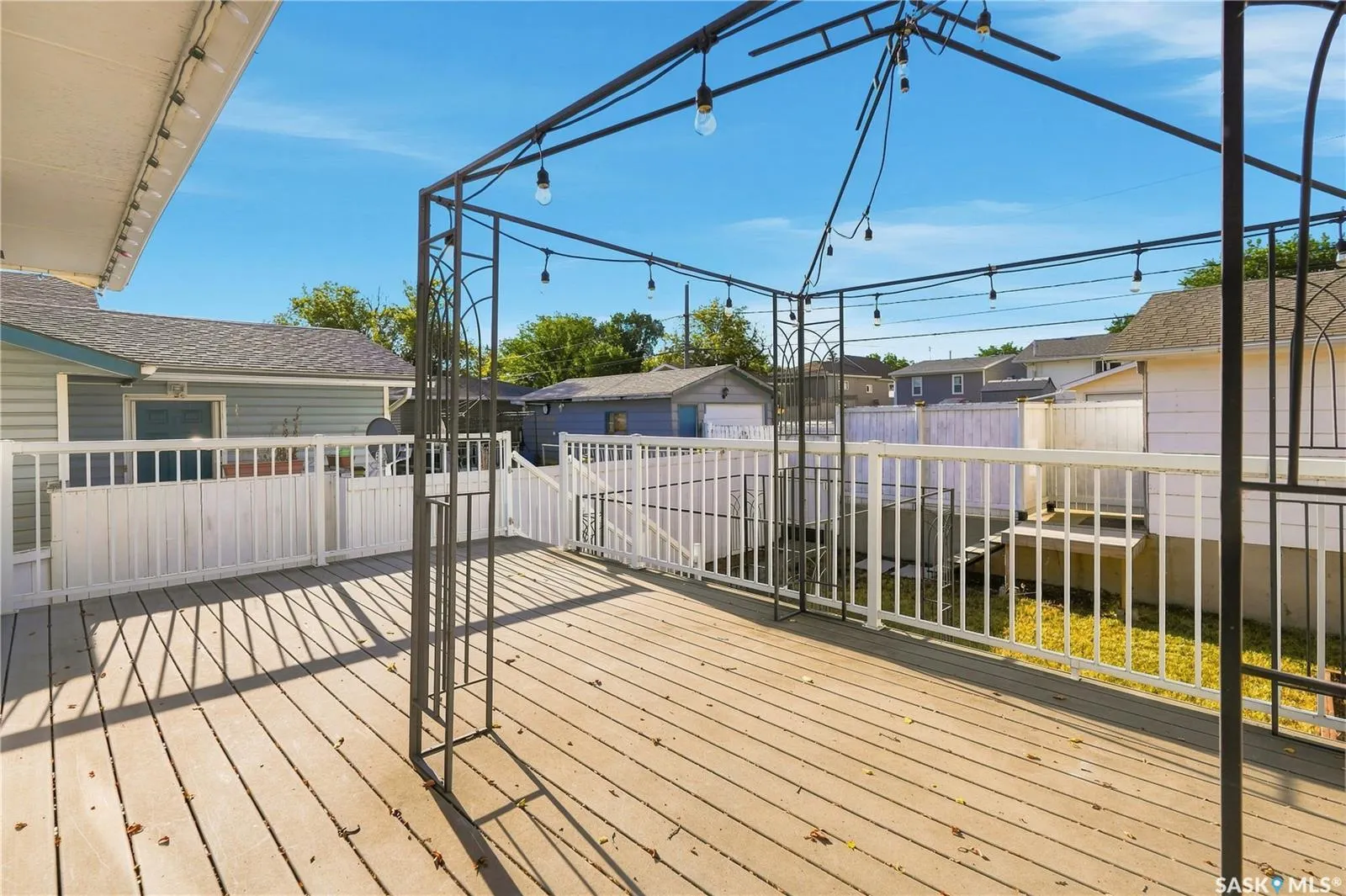 1109 Lillooet STREET W