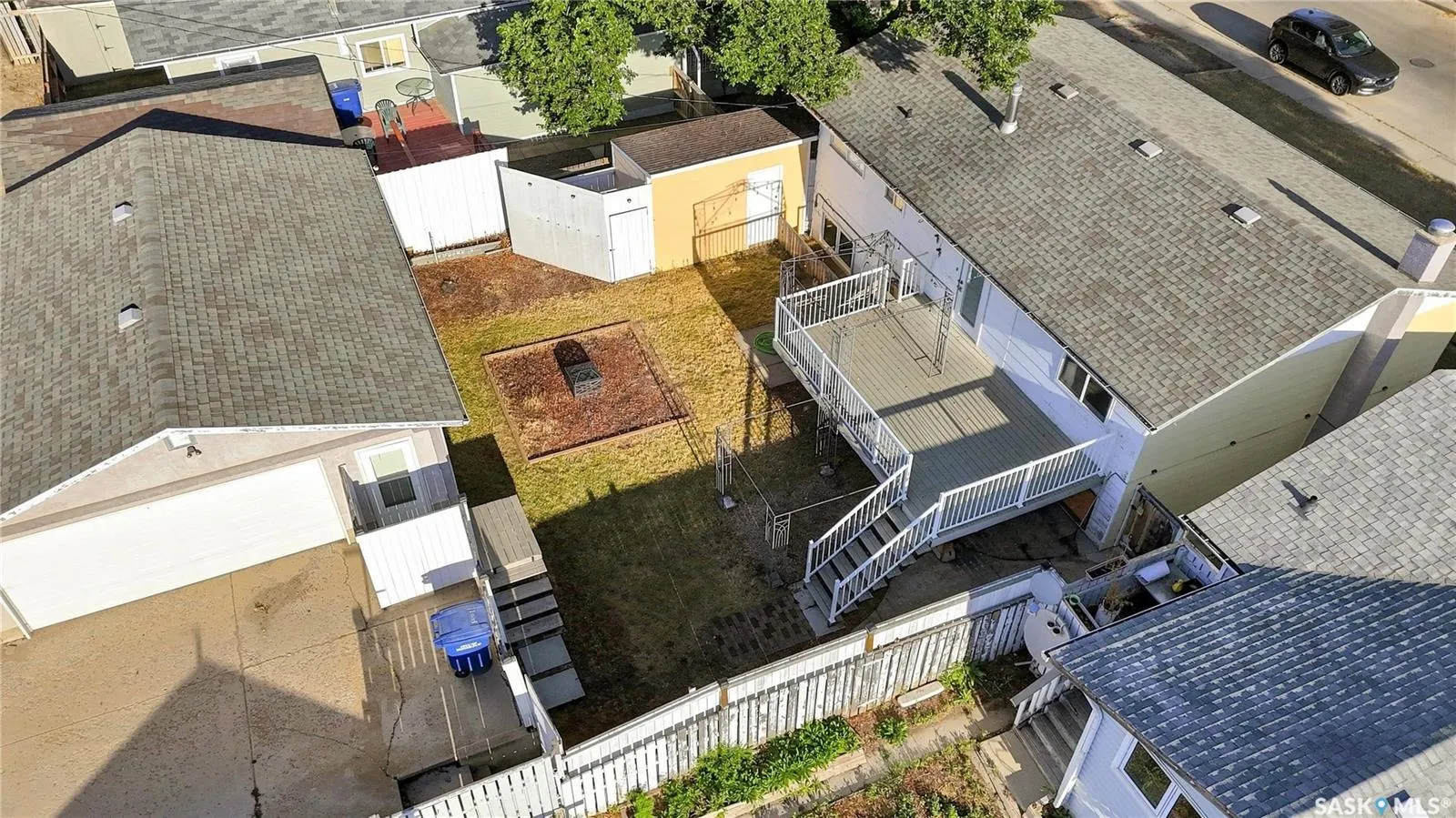 1109 Lillooet STREET W