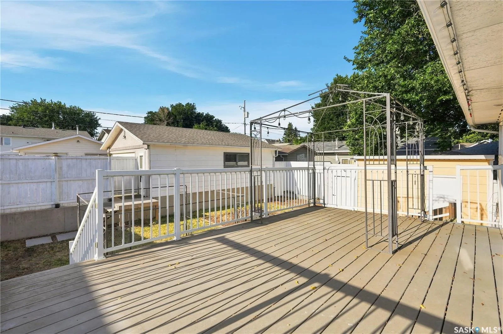 1109 Lillooet STREET W