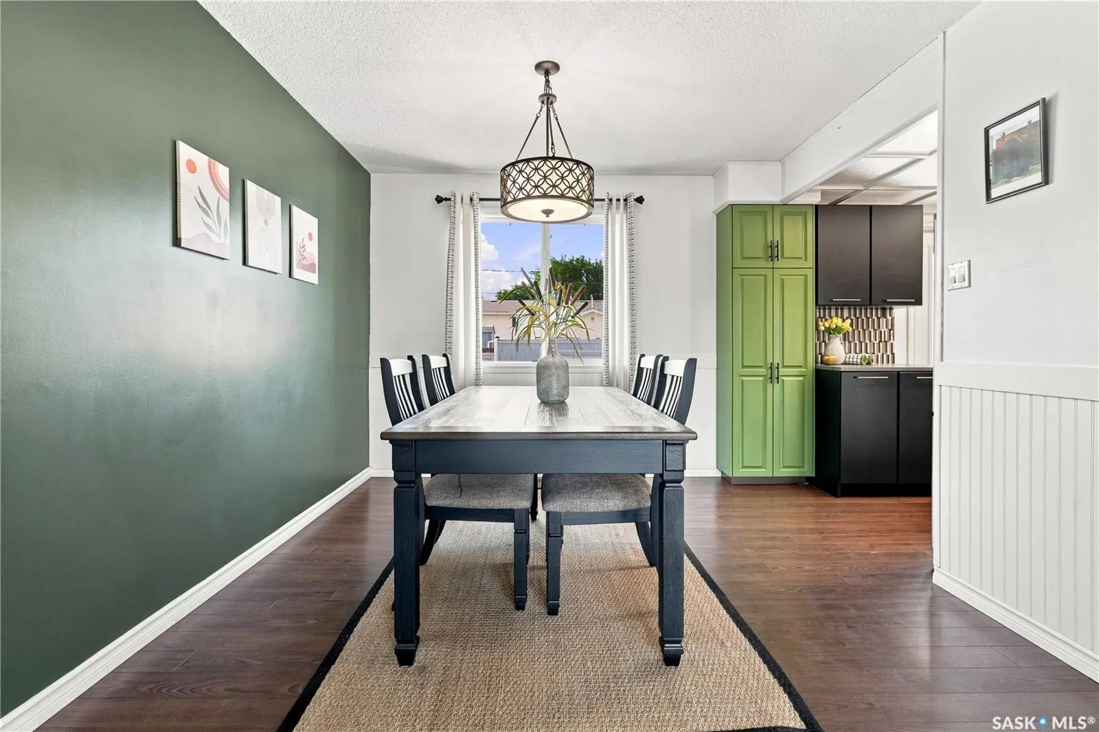 1109 Lillooet STREET W