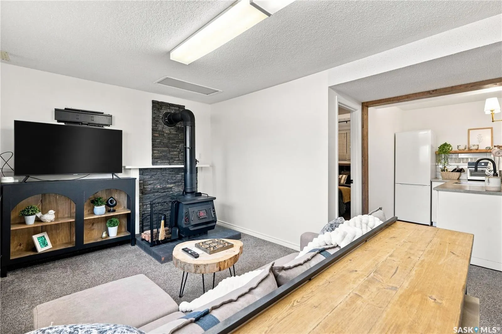 1109 Lillooet STREET W