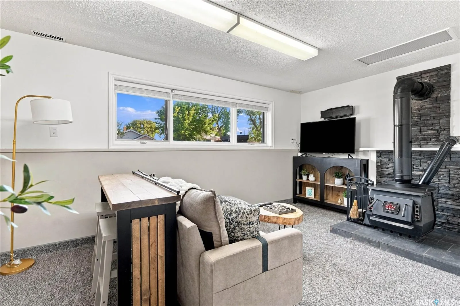 1109 Lillooet STREET W