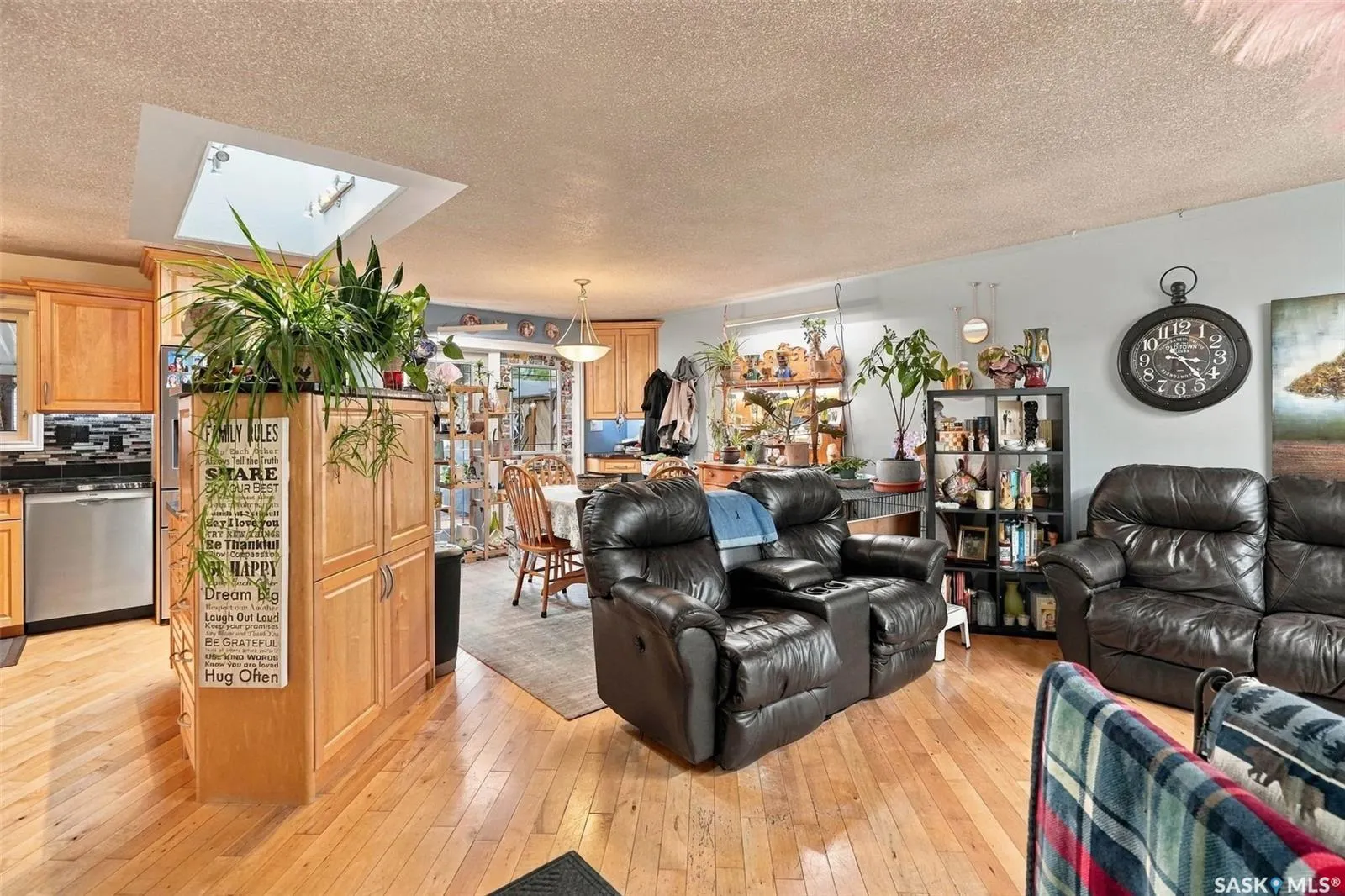 3515 ALLEN AVENUE