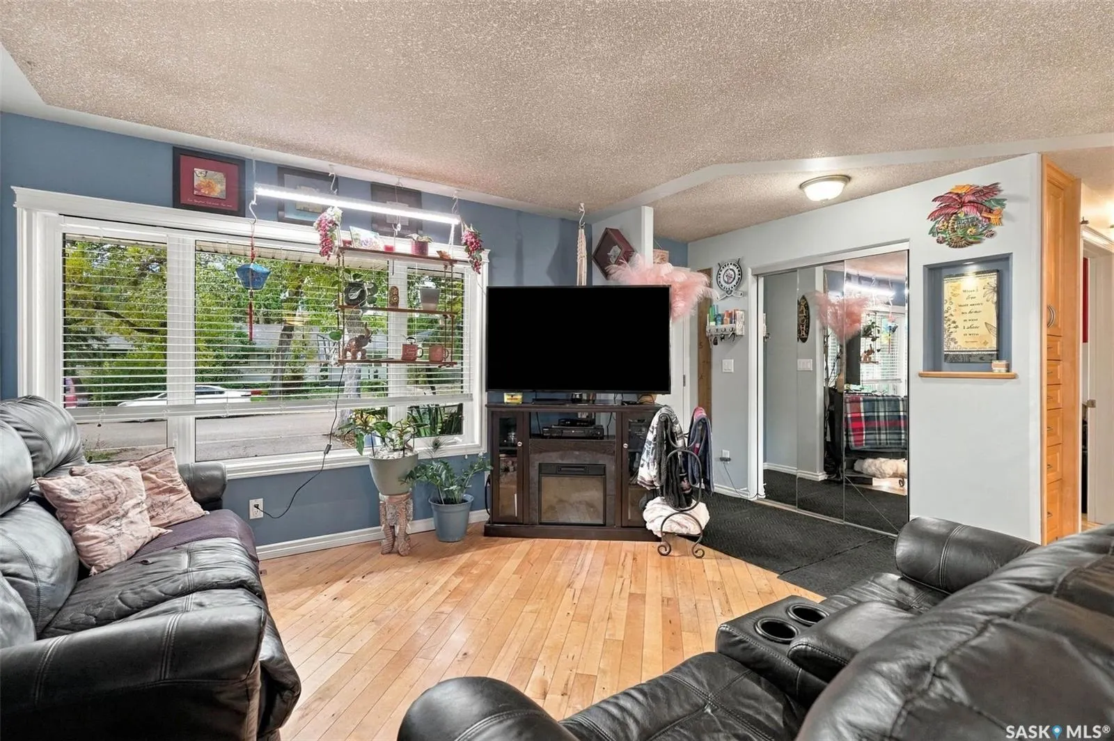 3515 ALLEN AVENUE