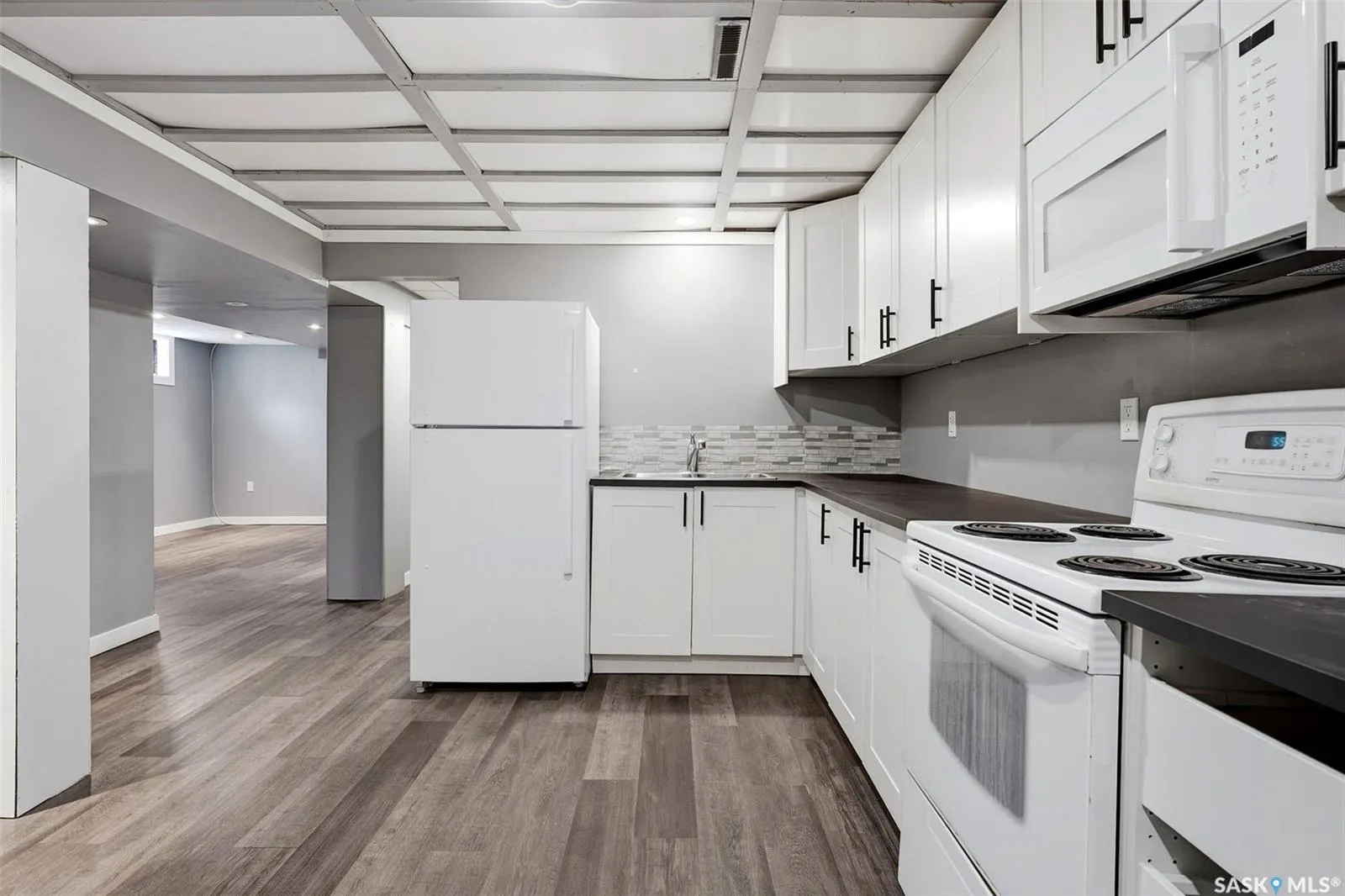 2 Sampson PLACE