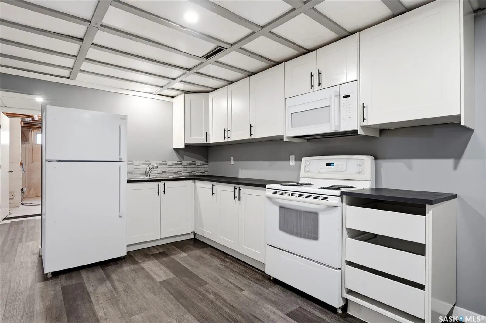 2 Sampson PLACE