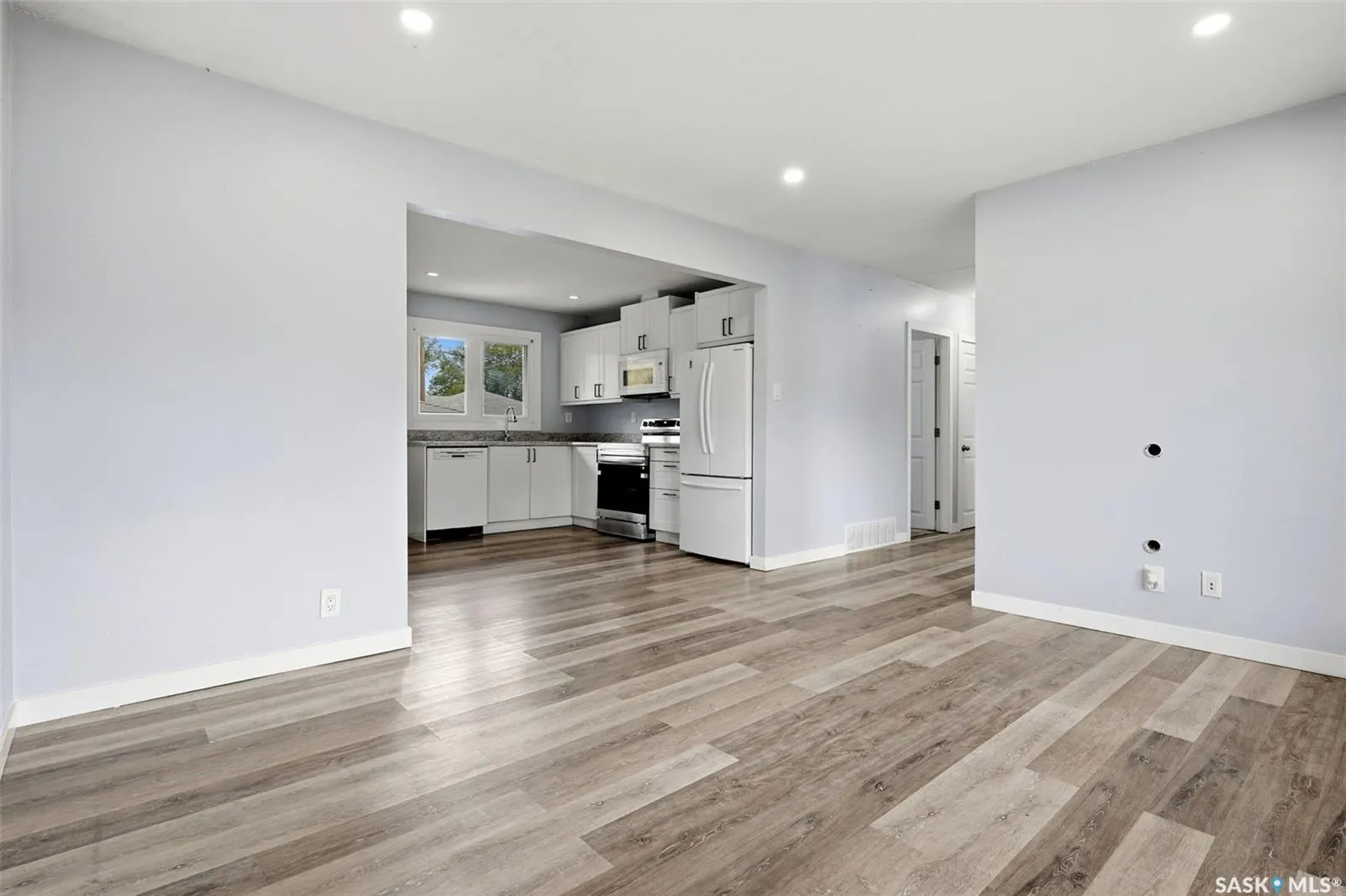 2 Sampson PLACE