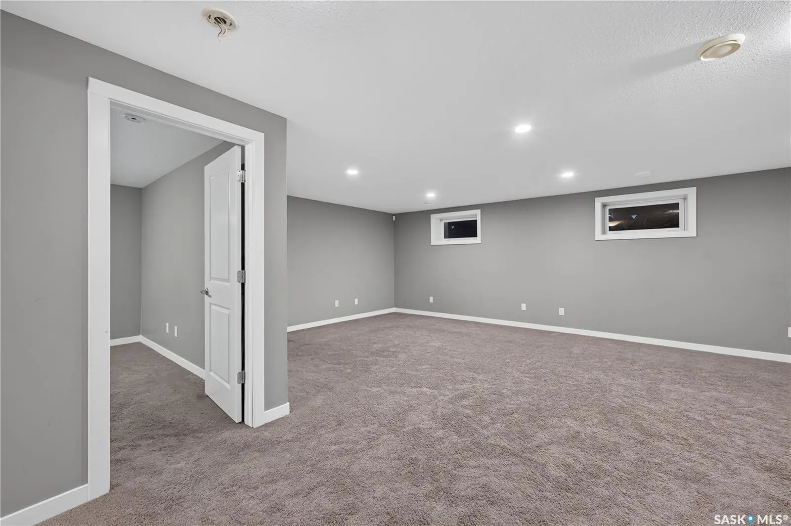 4774 SKINNER CRESCENT