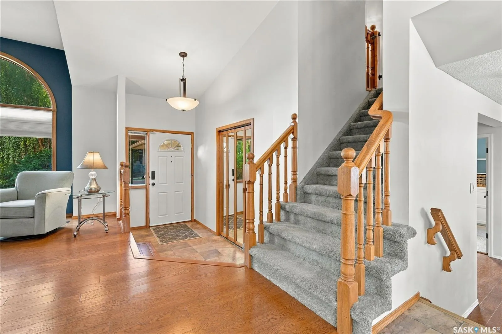 1122 Hurley WAY